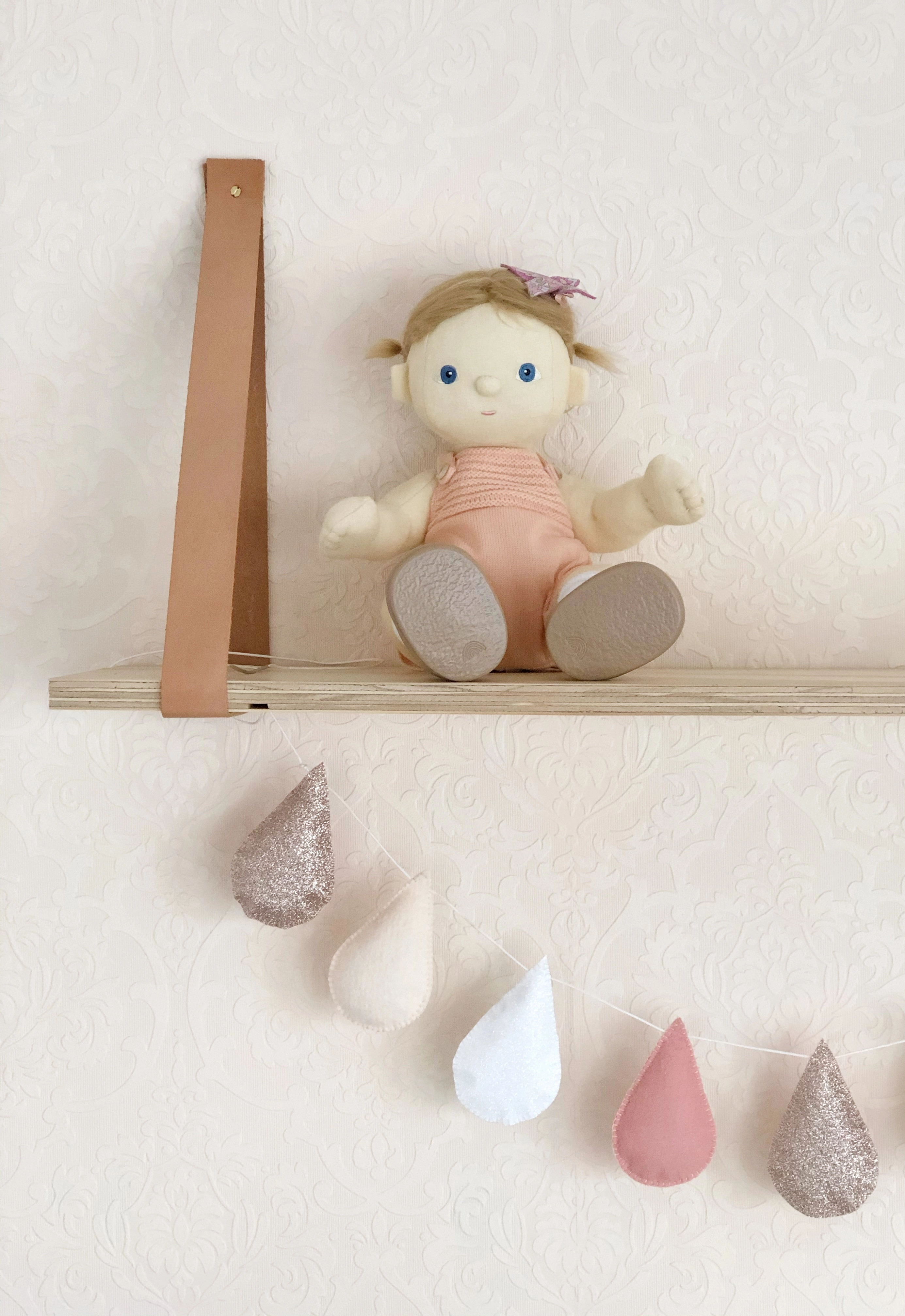 9 Drop- Blush Garland