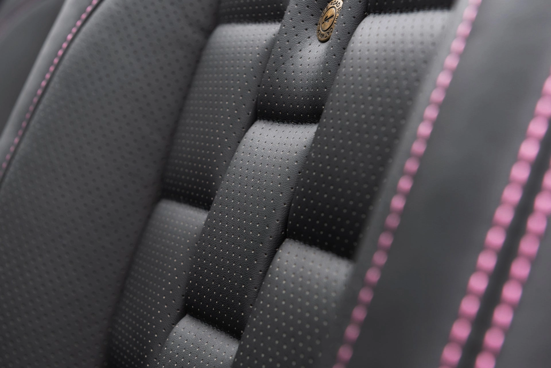 Jeep Wrangler JL 2 Door - Exterior Pink