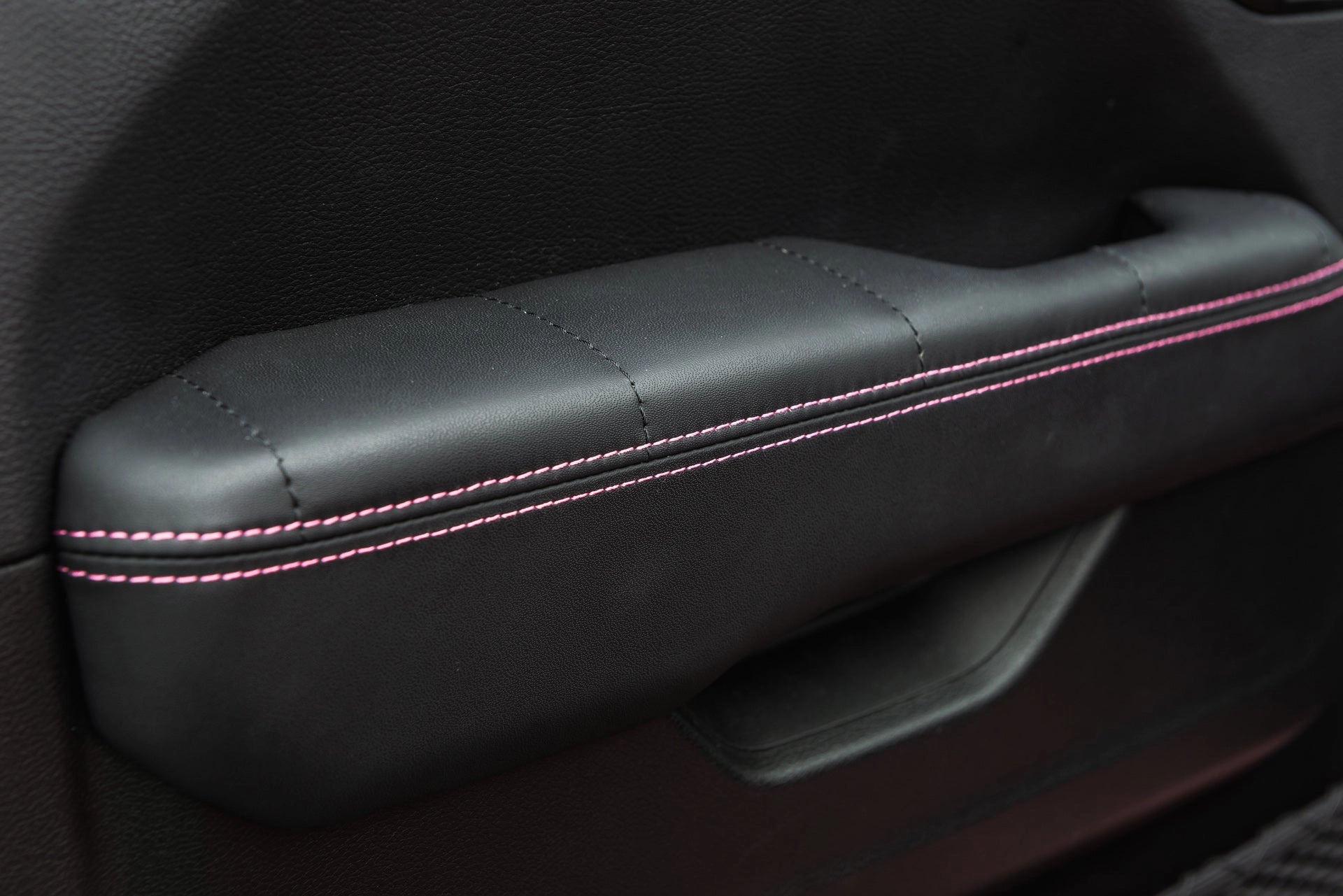 Jeep Wrangler JL 2 Door - Exterior Pink