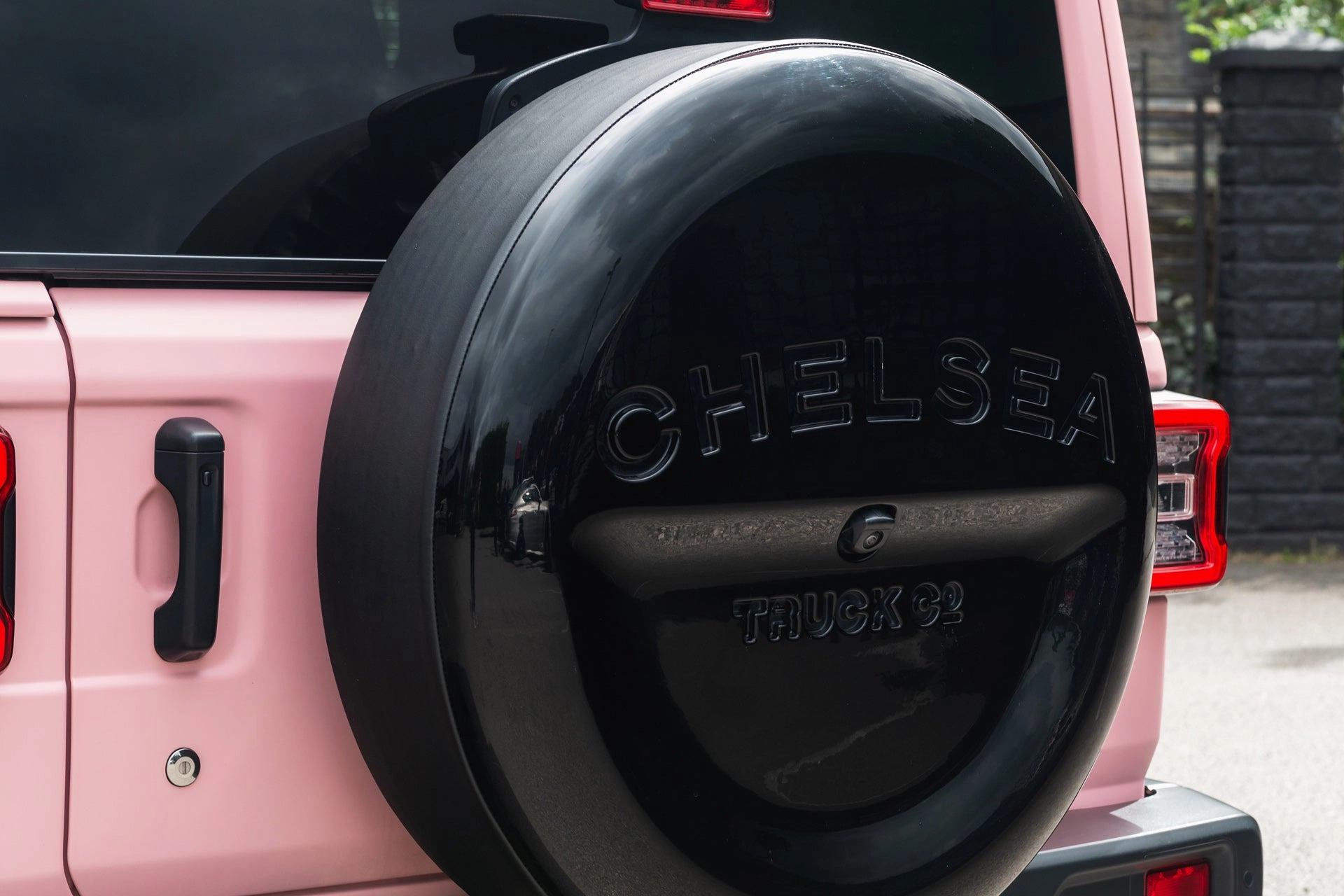 Jeep Wrangler JL 2 Door - Exterior Pink
