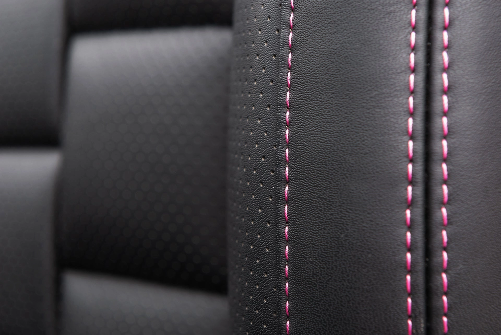 Jeep Wrangler JL 2 Door - Exterior Pink