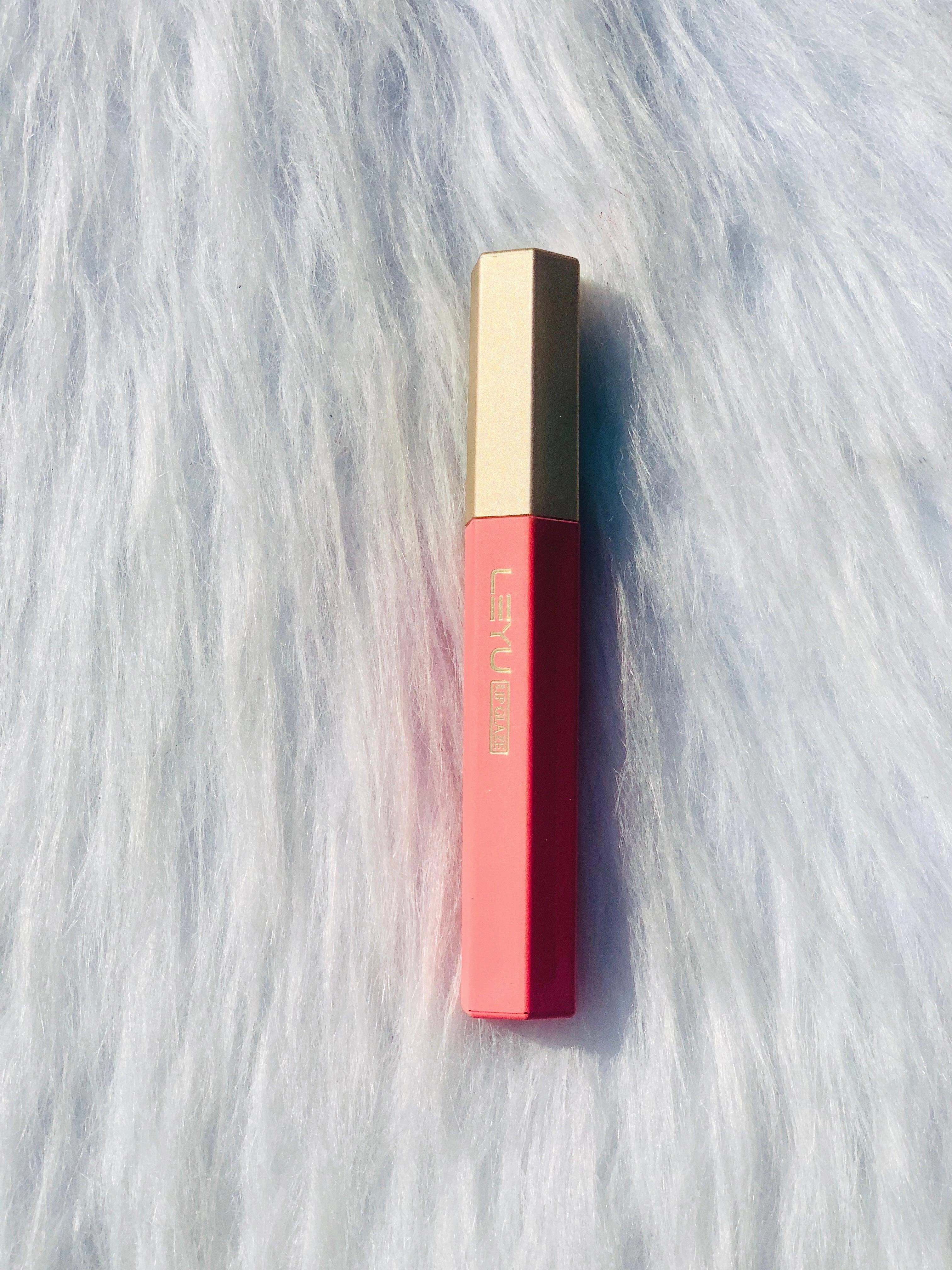 LEYU 3D Plumping Luster Lip Glaze | High Shine | Hydrating Lipstick