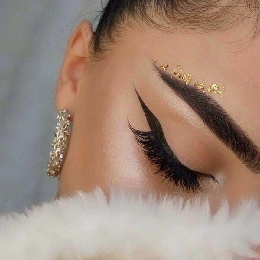 Line and Define | Eyeliner and Eyebrow Crayon