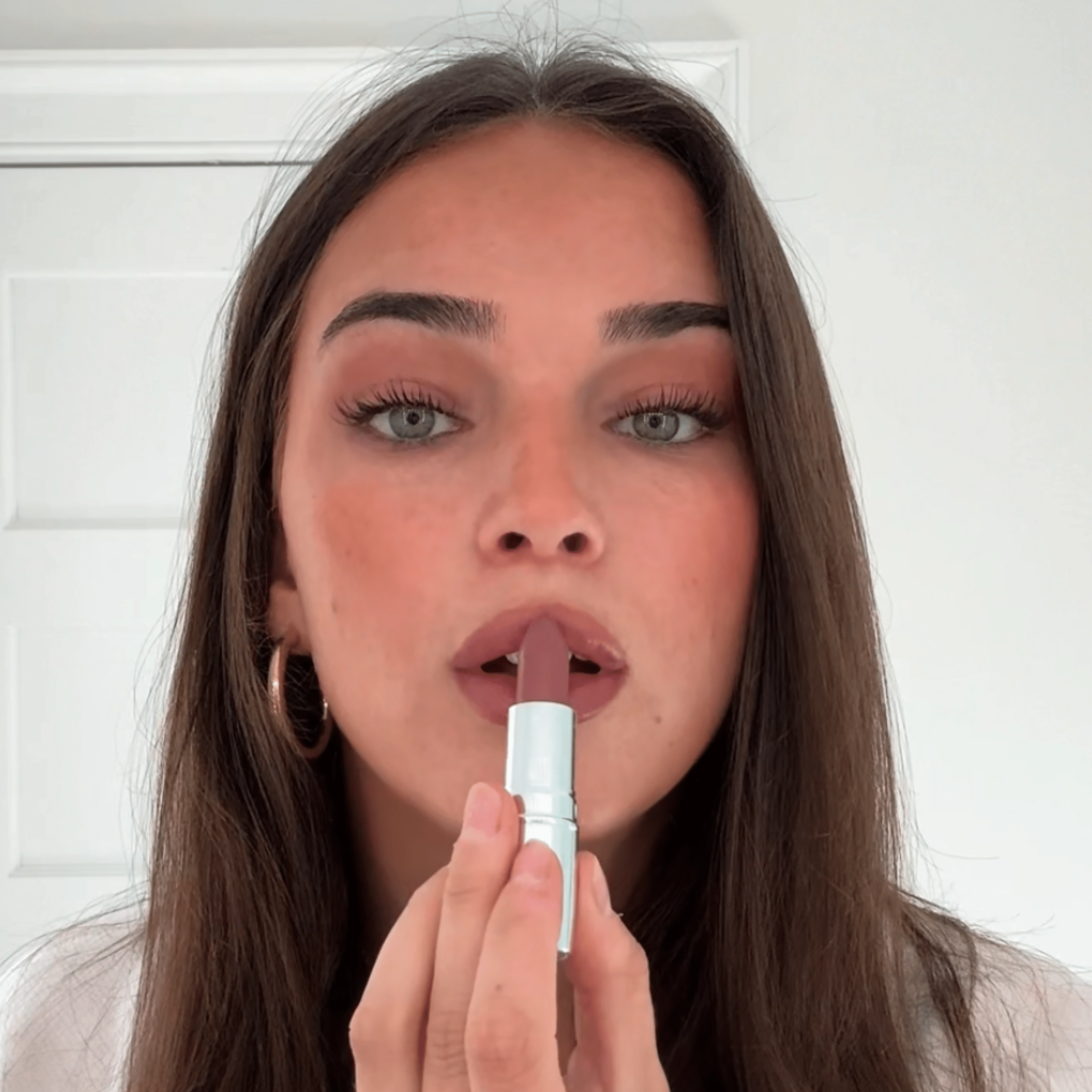 Lipstick Intuition