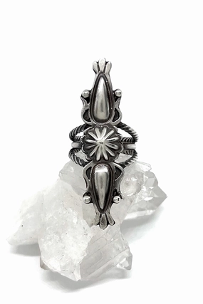 Navajo Oxidized Sterling Silver Repousse Ring (Size 6)