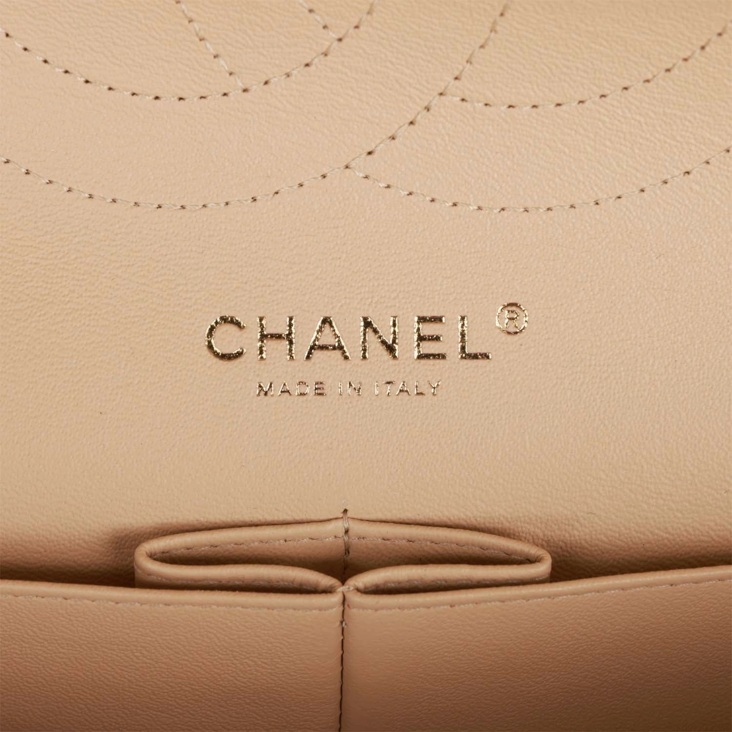 Pre-owned Chanel Jumbo Classic Double Flap Bag Beige Caviar Gold Hardware