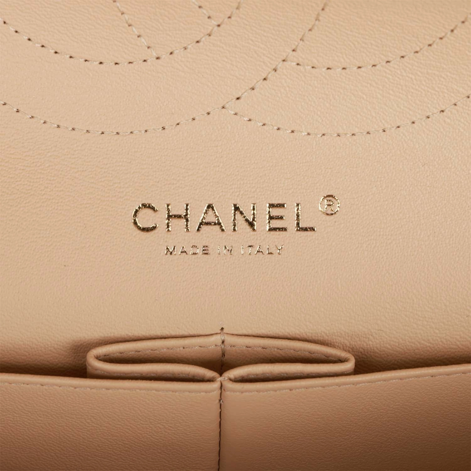 Pre-owned Chanel Jumbo Classic Double Flap Bag Beige Caviar Gold Hardware