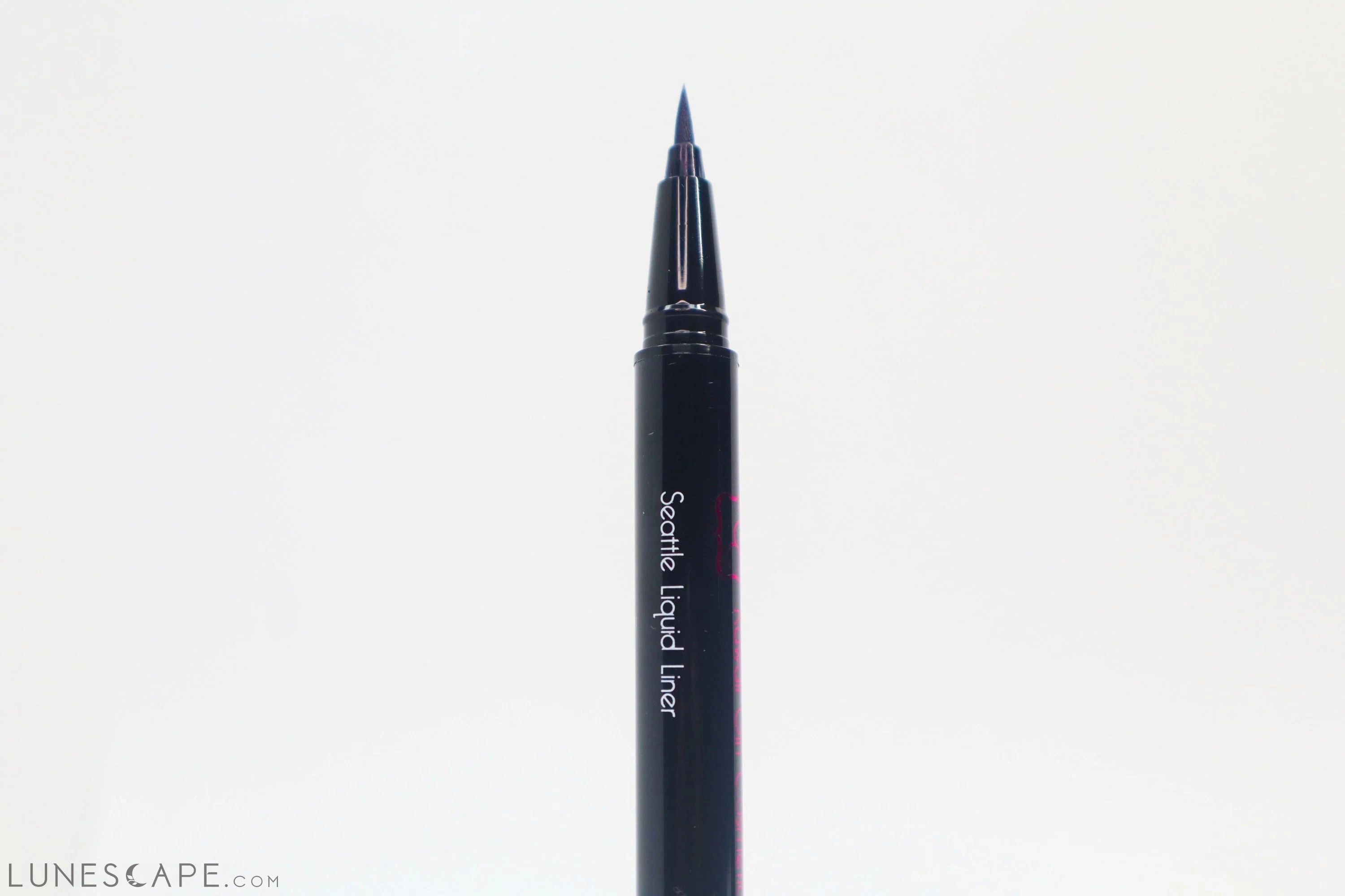 Queen Anne Liquid Liner