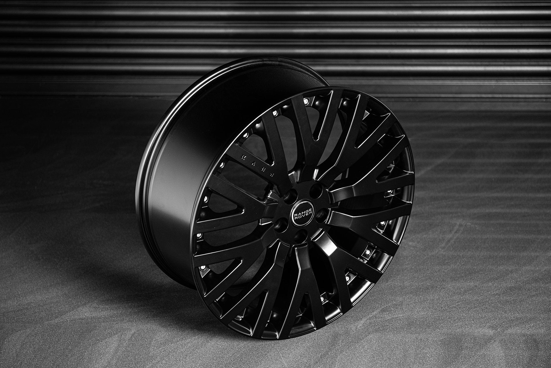 Range Rover Sport (2022-Present) RS-2 Light Alloy Wheels