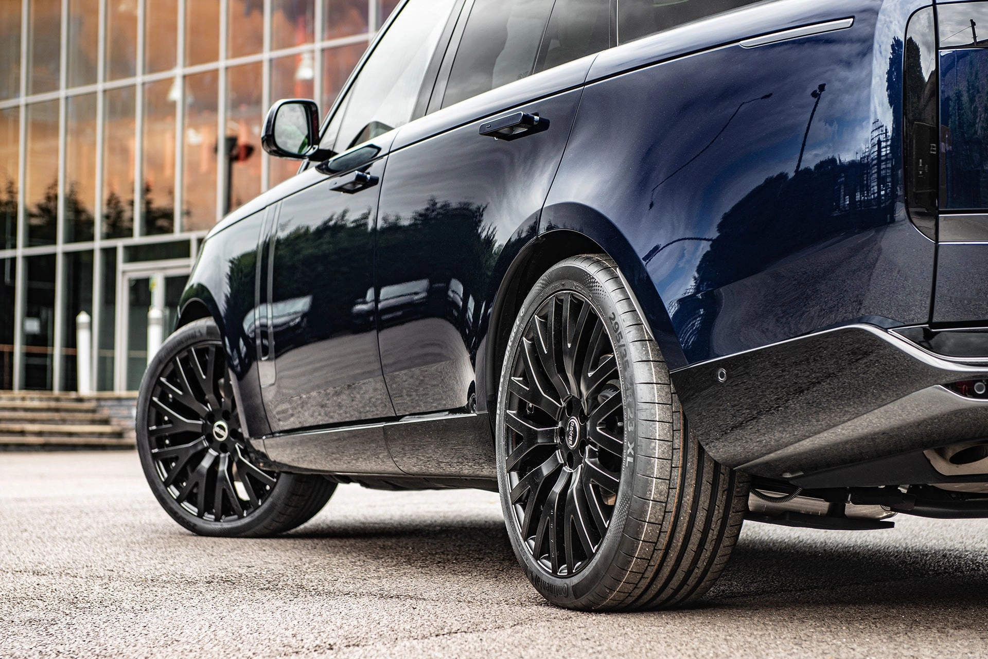Range Rover Sport (2022-Present) RS-2 Light Alloy Wheels