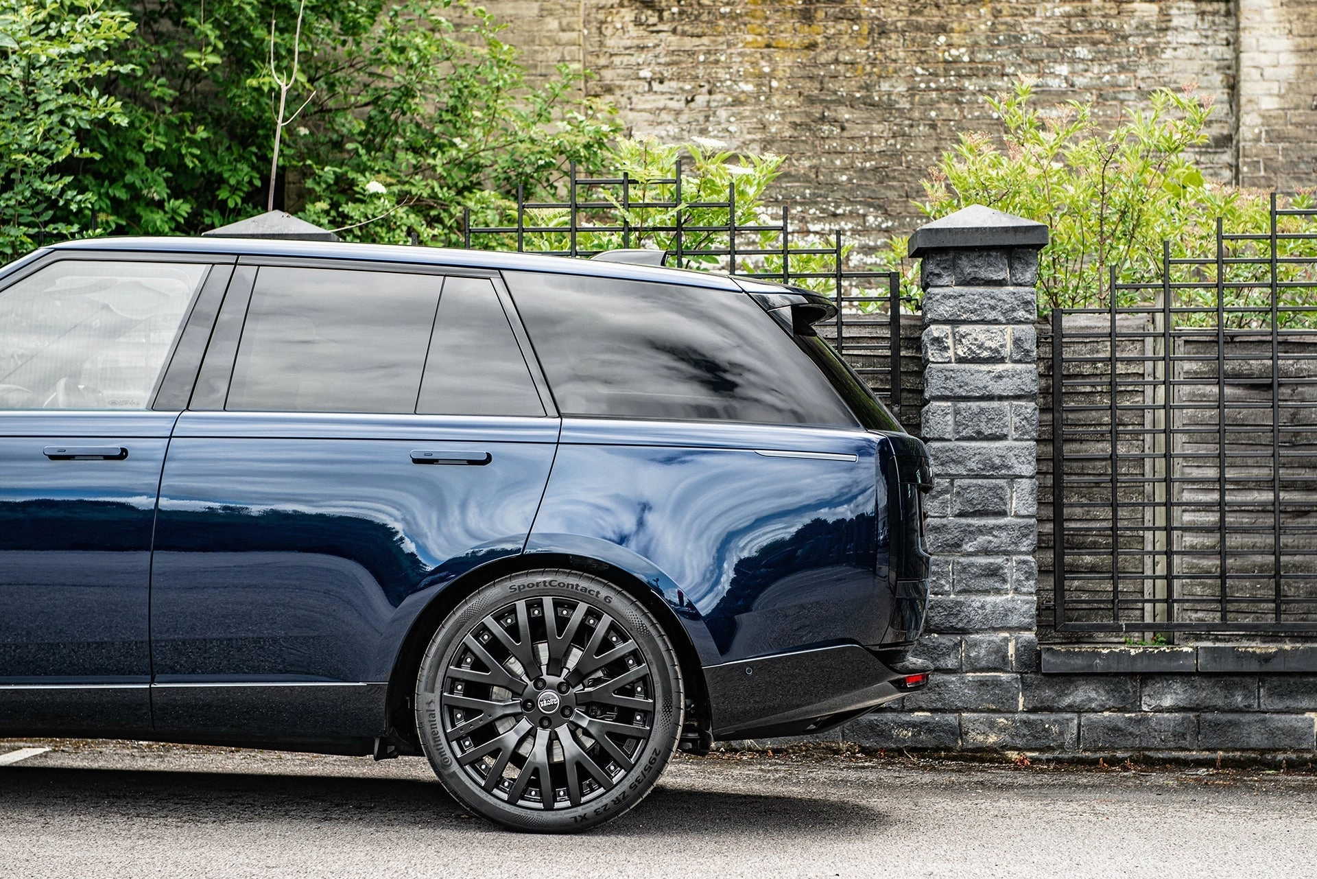 Range Rover Sport (2022-Present) RS-2 Light Alloy Wheels