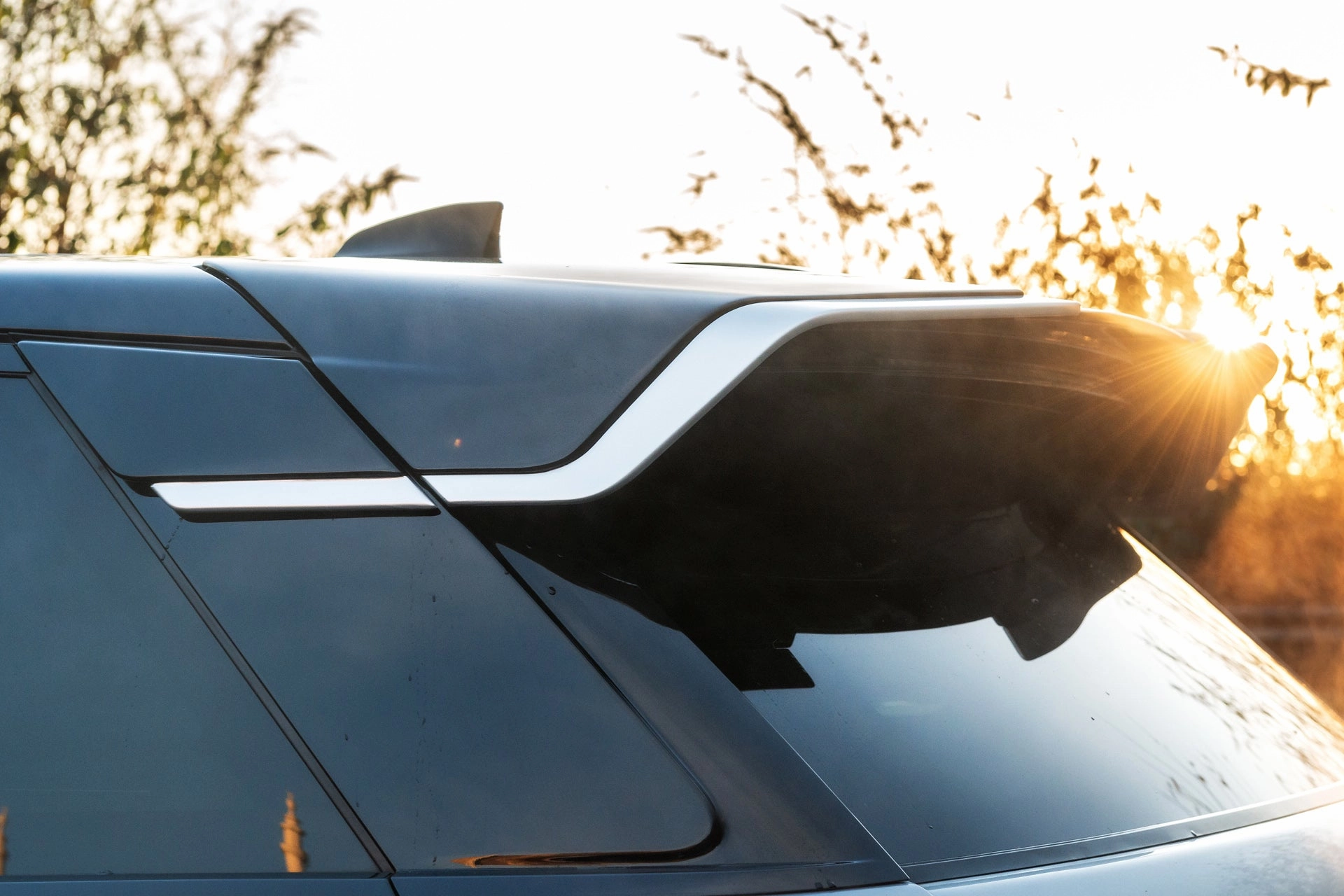 Range Rover Sport SVR Pace car - Silver Exterior