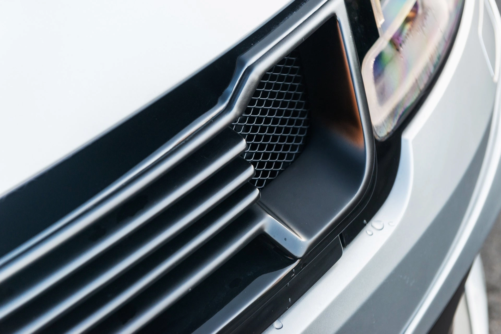 Range Rover Sport SVR Pace car - Silver Exterior