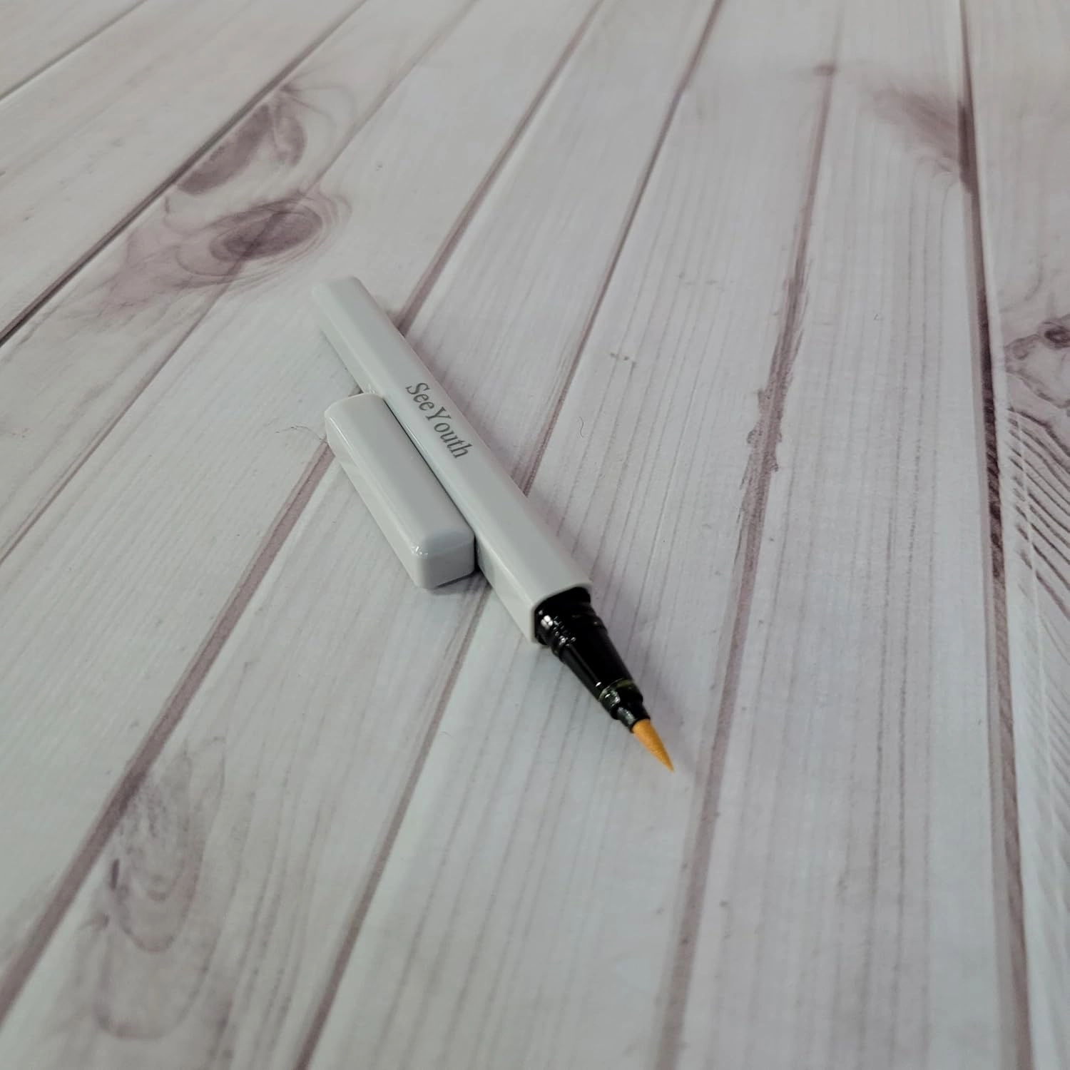SeeYouth Eyeliners Yellow Liquid Eyeliner | Long-lasting & Easy to Apply | Perfect for Day & Night Outfits