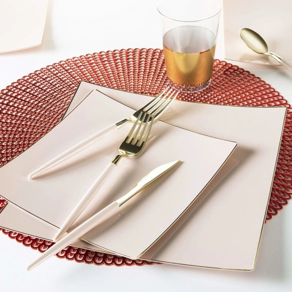 Square Coupe Blush • Gold Plastic Plates | 10 Pack