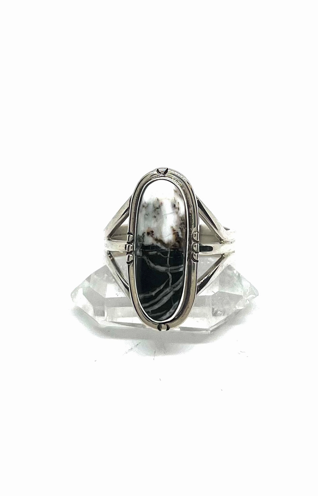 Terry Wood Oval White Buffalo Ring (Size 9)